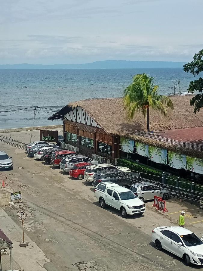 Condotel DC Dumaguete City Eksteriør billede