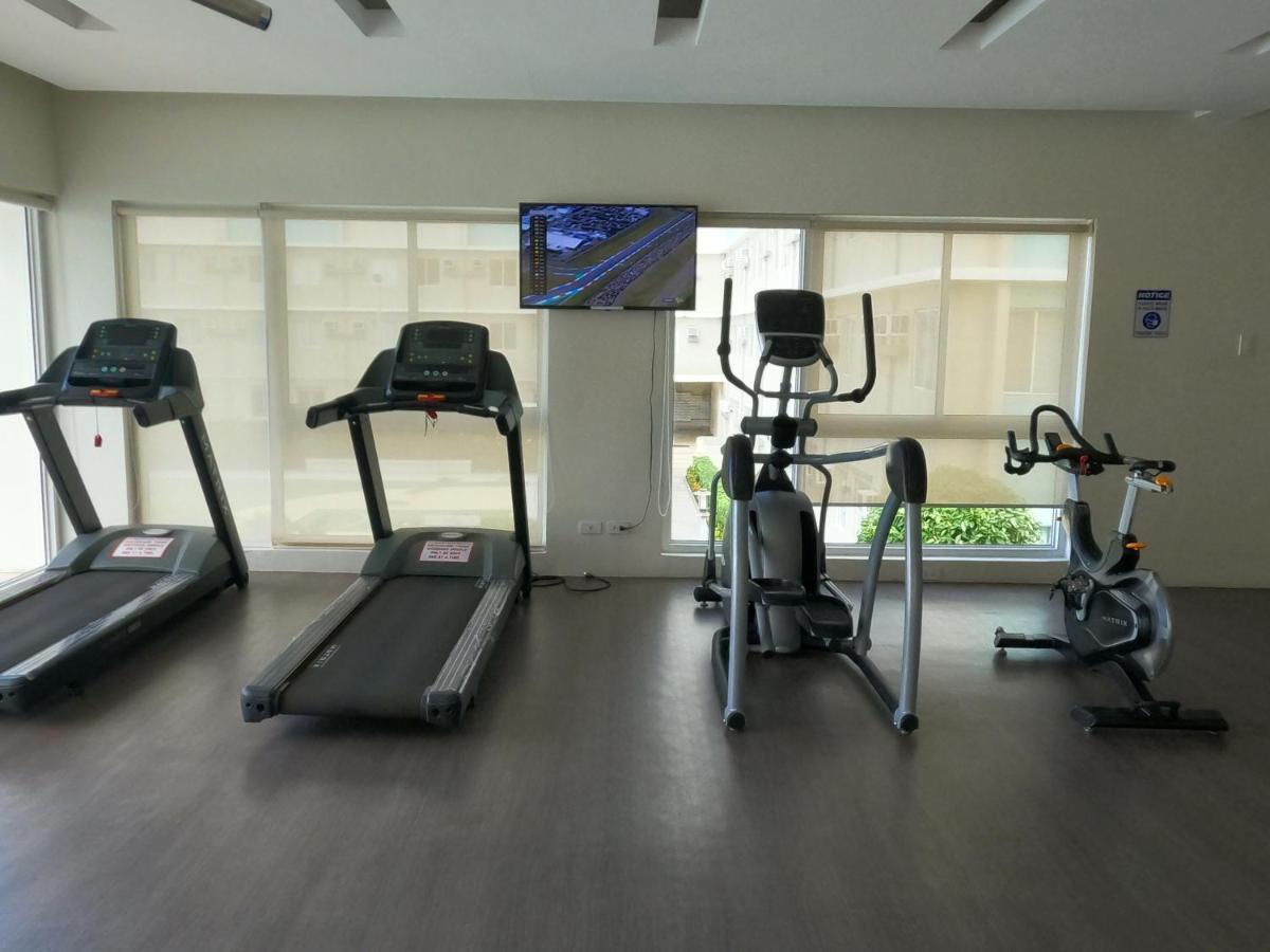 Condotel DC Dumaguete City Eksteriør billede