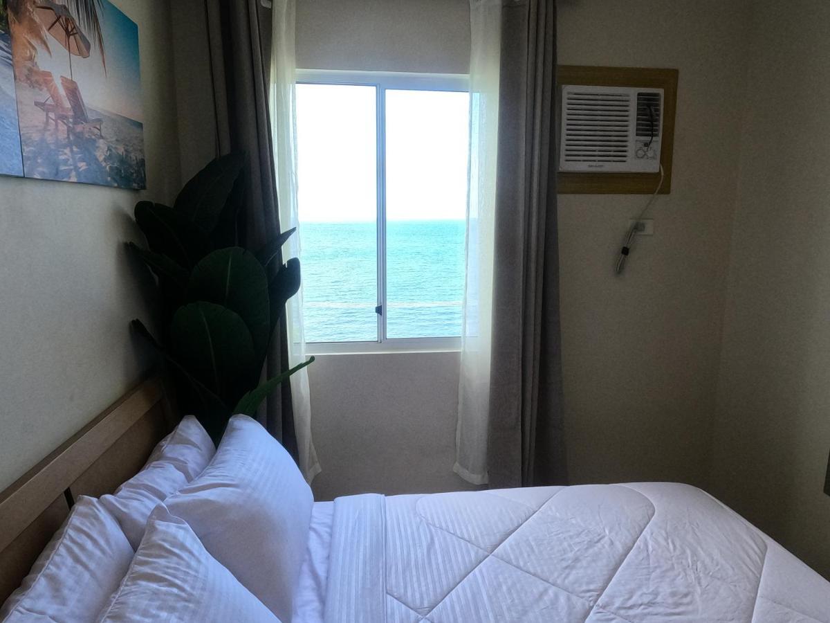 Condotel DC Dumaguete City Eksteriør billede